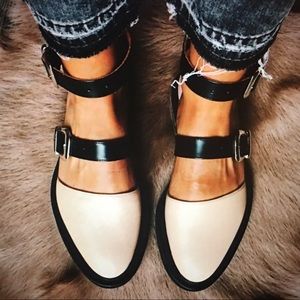 Inch2 Leather Closed Toe Sandals w/ Ankle Strap